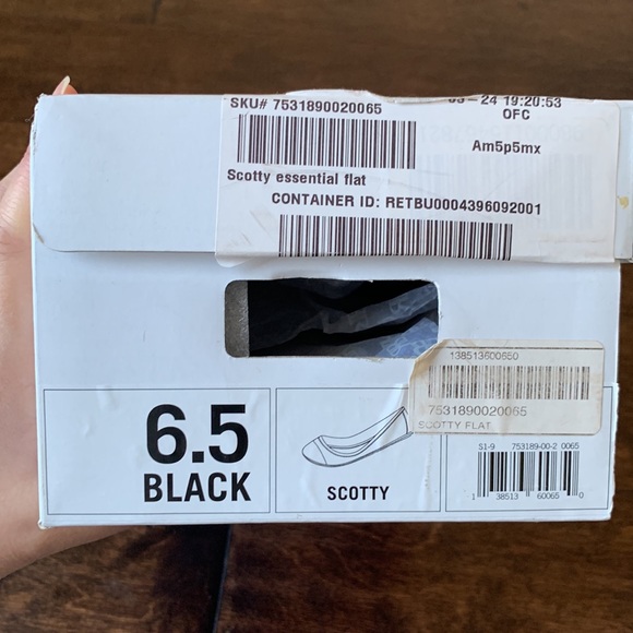 BANANA REPUBLIC Leather Snakeskin Detail Flats - Picture 16 of 16